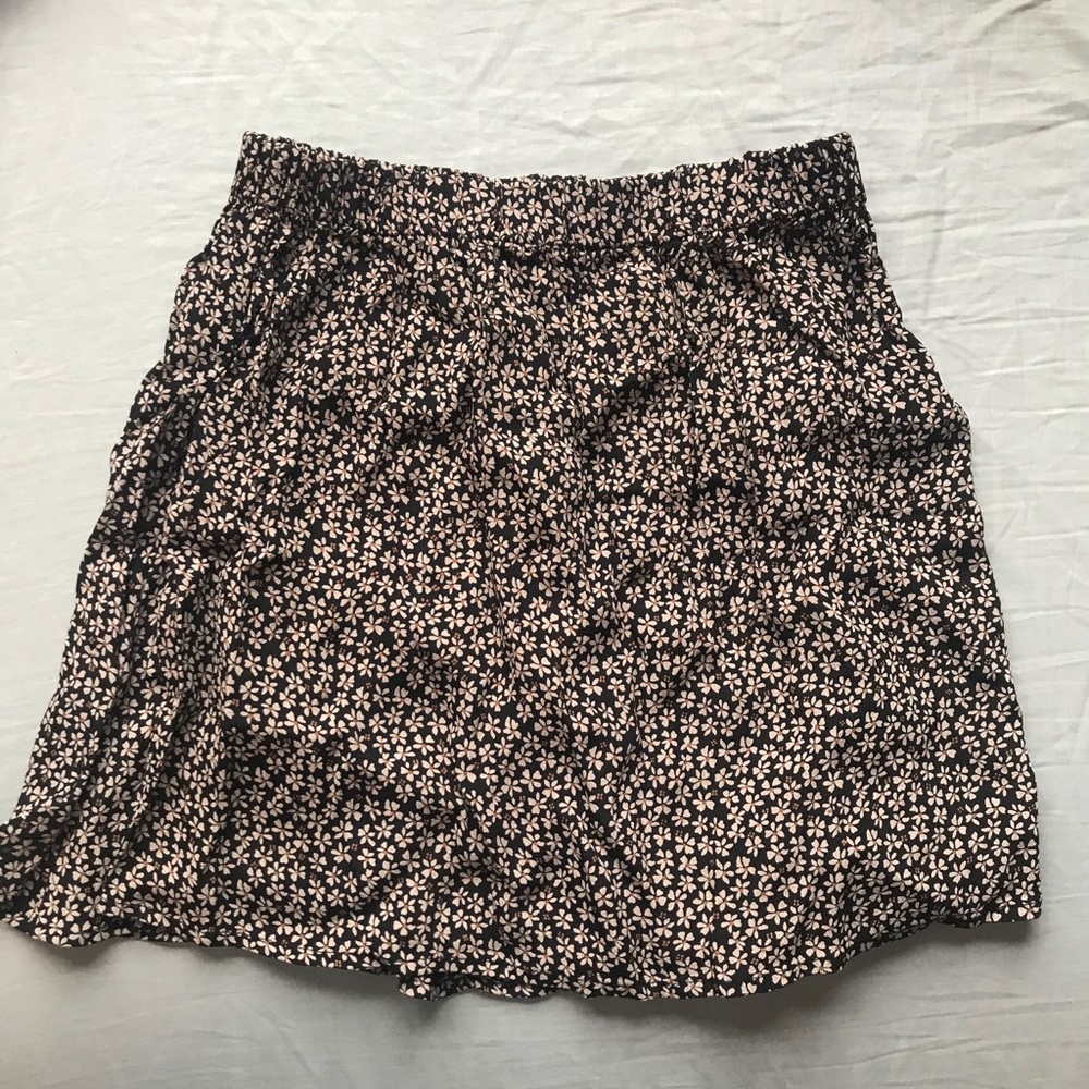Brandy Melville Floral Skirt